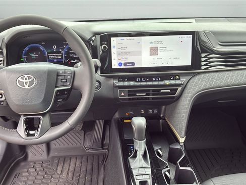New 2026 Toyota Camry XLE image 9