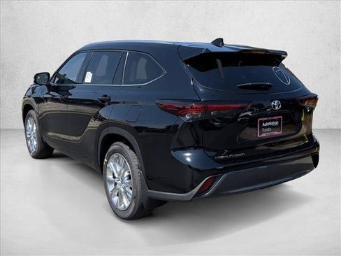 New 2026 Toyota Highlander Limited AWD/4WD image 5