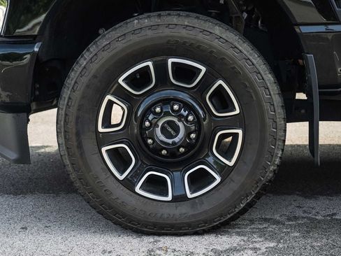 Certified 2025 Ford F250 Platinum AWD/4WD image 13