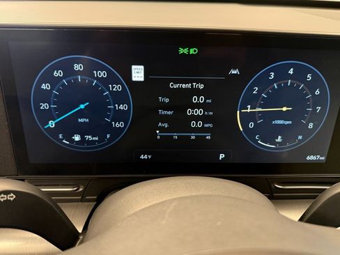 Used 2024 Hyundai Kona Limited image 9