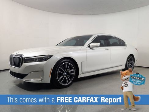 Used 2022 BMW 750i xDrive w/ Executive Package AWD/4WD image 3