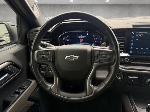 Used 2022 Chevrolet Silverado 1500 ZR2 w/ Technology Package AWD/4WD image 21