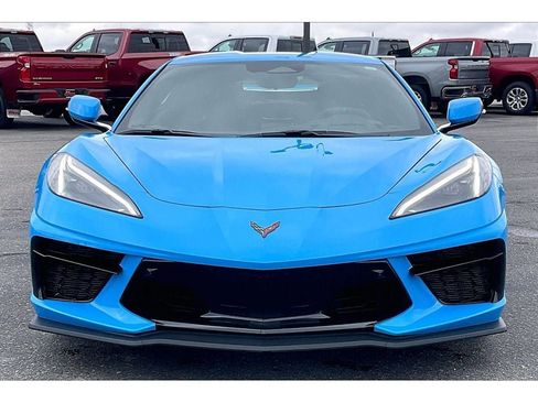 Used 2025 Chevrolet Corvette Stingray Premium Cpe w/ Z51 Performance Package RWD image 3