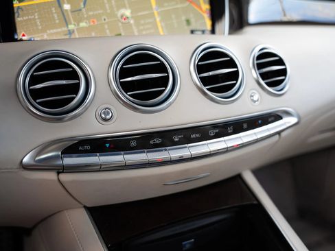 Used 2015 Mercedes-Benz S 550 4MATIC Coupe image 33