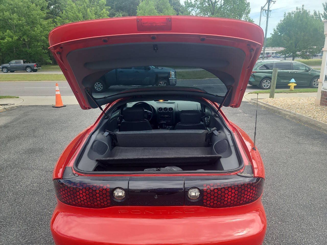 Used 1999 Pontiac Firebird Formula w/ Security Pkg RWD image 27