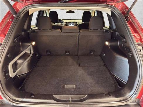 Used 2015 Jeep Cherokee Latitude w/ Comfort/Convenience Group AWD/4WD image 7