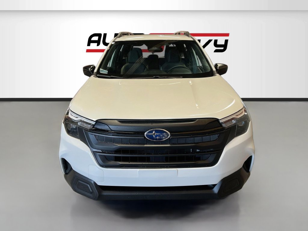 Used 2026 Subaru Forester AWD/4WD image 2