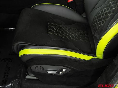 Used 2023 Lamborghini Urus Performante AWD/4WD image 48