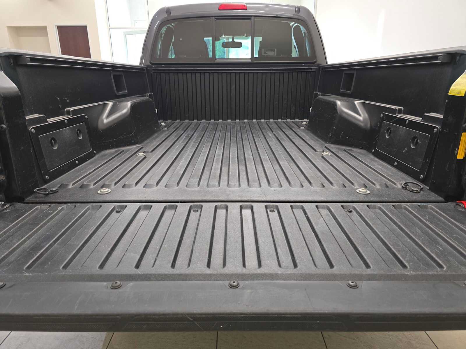 Used 2012 Toyota Tacoma 2WD Access Cab w/ SR5 Pkg image 28