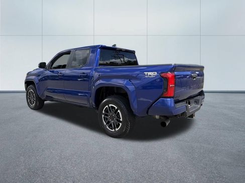 Certified 2025 Toyota Tacoma TRD Sport w/ TRD Sport Upgrade Package AWD/4WD image 7