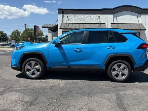 Used 2021 Toyota RAV4 XLE Premium AWD/4WD image 2