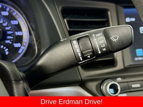 Used 2020 Hyundai Elantra SEL w/ Cargo Package (C1) FWD image 15