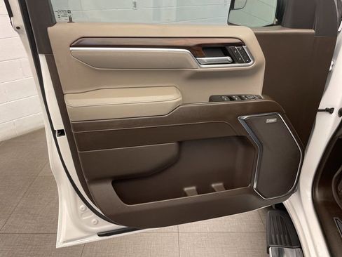 Used 2023 GMC Sierra 1500 SLT w/ SLT Premium Package image 22