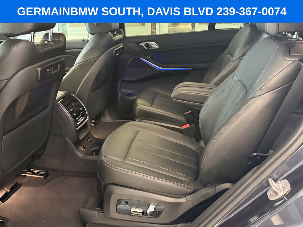 Used 2020 BMW X7 xDrive40i w/ Executive Package AWD/4WD image 14