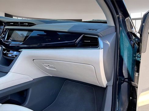 Certified 2025 Cadillac XT6 Premium Luxury image 16