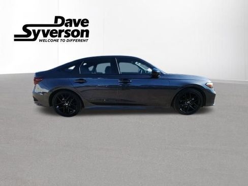 Used 2025 Honda Civic Sport image 4