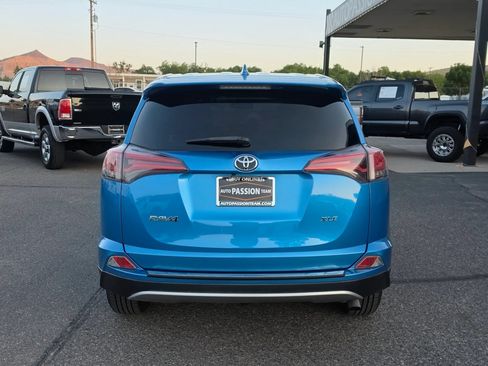 Used 2018 Toyota RAV4 XLE w/ All Weather Liner Package FWD image 4