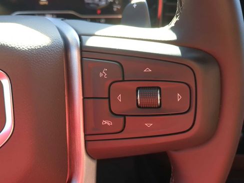 Used 2025 GMC Sierra 1500 SLT w/ SLT Premium Plus Package image 17