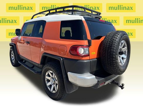 Used 2014 Toyota FJ Cruiser 4WD w/ Upgrade Package image 8