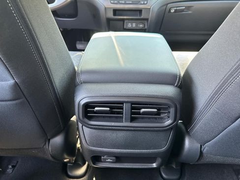 Used 2025 Honda Ridgeline Sport image 29