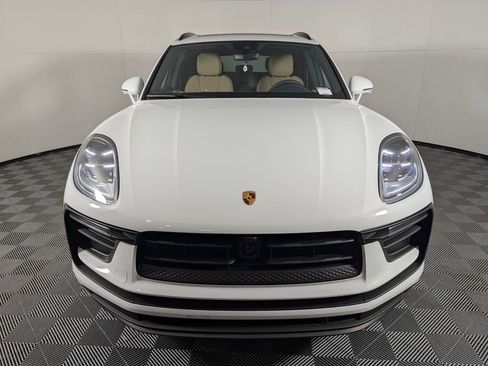 New 2026 Porsche Macan image 10