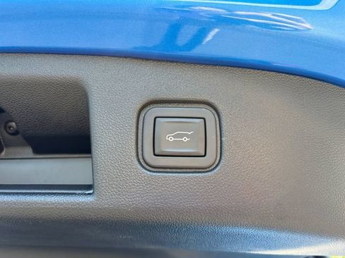 Used 2024 Chevrolet Blazer EV LT AWD/4WD image 17