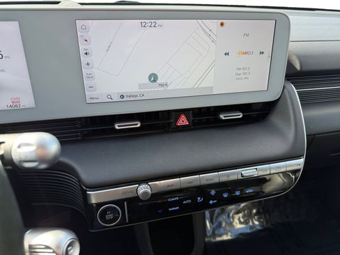 Used 2024 Hyundai Ioniq 5 Limited image 12