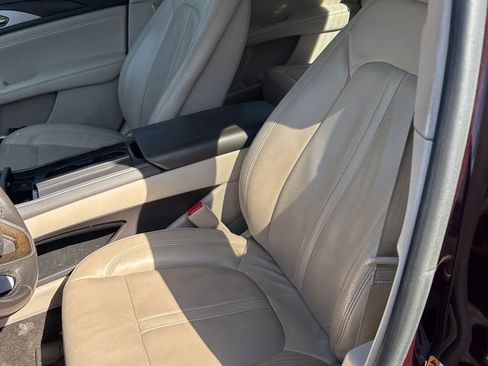 Used 2017 Lincoln MKZ Reserve w/ Technology Package AWD/4WD image 3