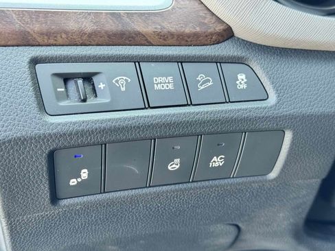 Used 2017 Hyundai Santa Fe Limited w/ Cargo Package FWD image 50