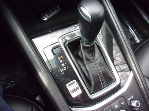 Used 2018 MAZDA CX-5 Touring image 23