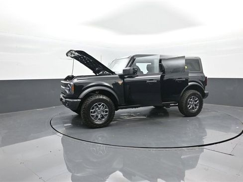 New 2025 Ford Bronco Badlands image 37