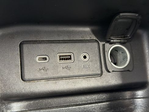 Used 2019 Chevrolet Equinox LT FWD image 31