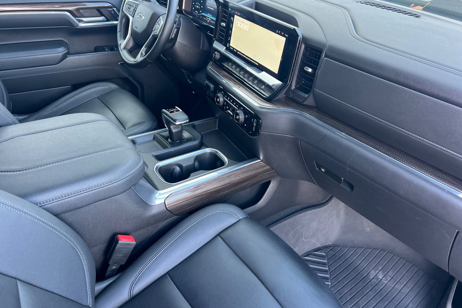 Used 2023 Chevrolet Silverado 1500 LT Trail Boss AWD/4WD image 12