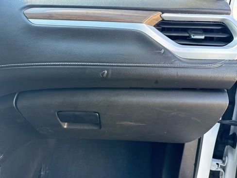 Used 2023 GMC Acadia SLE w/ Driver Convenience Package image 13