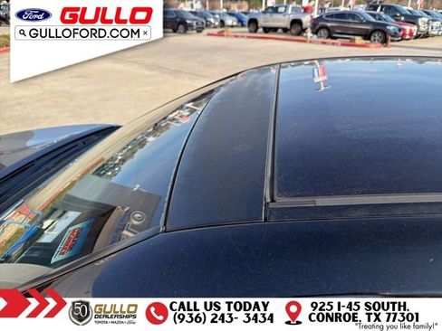 Used 2018 Toyota Camry XSE image 4