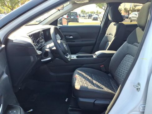 New 2026 Nissan Kicks SV w/ SV Premium Package image 27