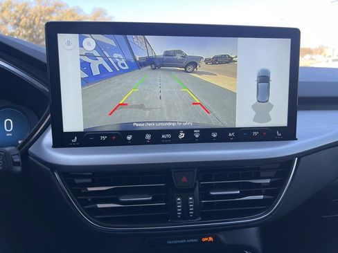 Used 2025 Ford Escape Platinum w/ Class II Trailer Tow Package image 15