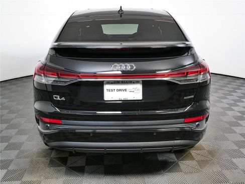 Used 2023 Audi Q4 e-tron Premium Plus w/ Premium Plus AWD/4WD image 29