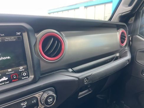 Used 2020 Jeep Gladiator Rubicon image 24