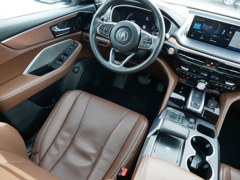 Certified 2024 Acura MDX SH-AWD w/ Technology Package image 9