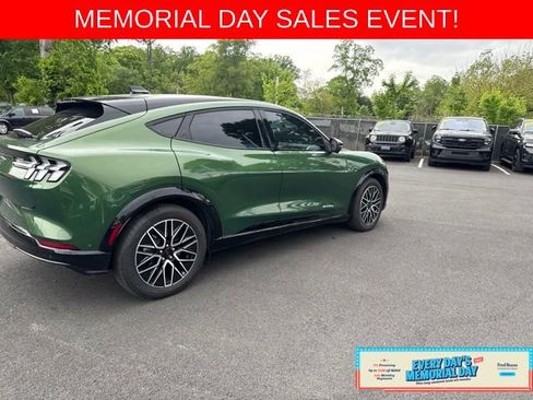 Certified 2024 Ford Mustang Mach-E Premium AWD/4WD image 8