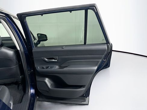 Used 2025 Toyota Grand Highlander XLE image 31