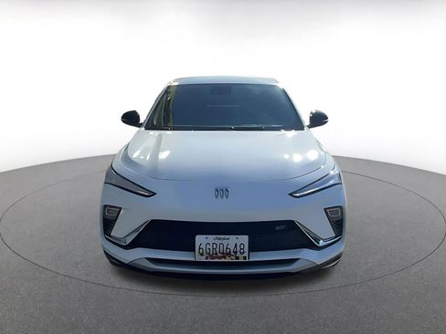 Used 2025 Buick Envista Sport Touring image 4