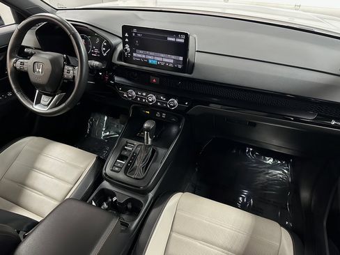 Used 2025 Honda CR-V Sport Touring image 12