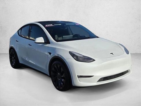 Used 2023 Tesla Model Y Performance image 3