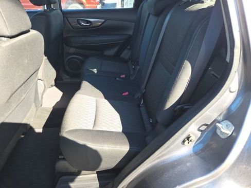 Used 2018 Nissan Rogue S FWD image 24