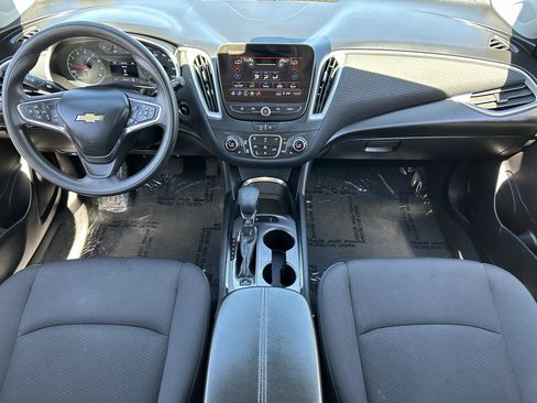 Used 2024 Chevrolet Malibu LT FWD image 15
