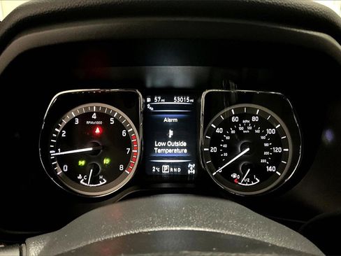 Used 2018 Nissan Titan PRO-4X image 13