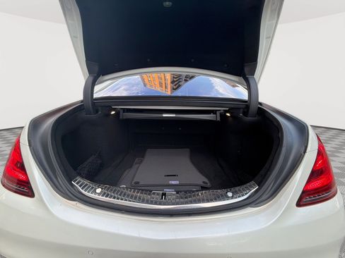 Used 2019 Mercedes-Benz S 560 Sedan w/ AMG Line Exterior image 22