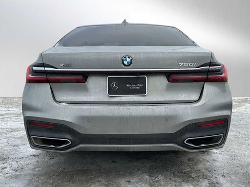 Used 2020 BMW 750i xDrive w/ M Sport Package image 4
